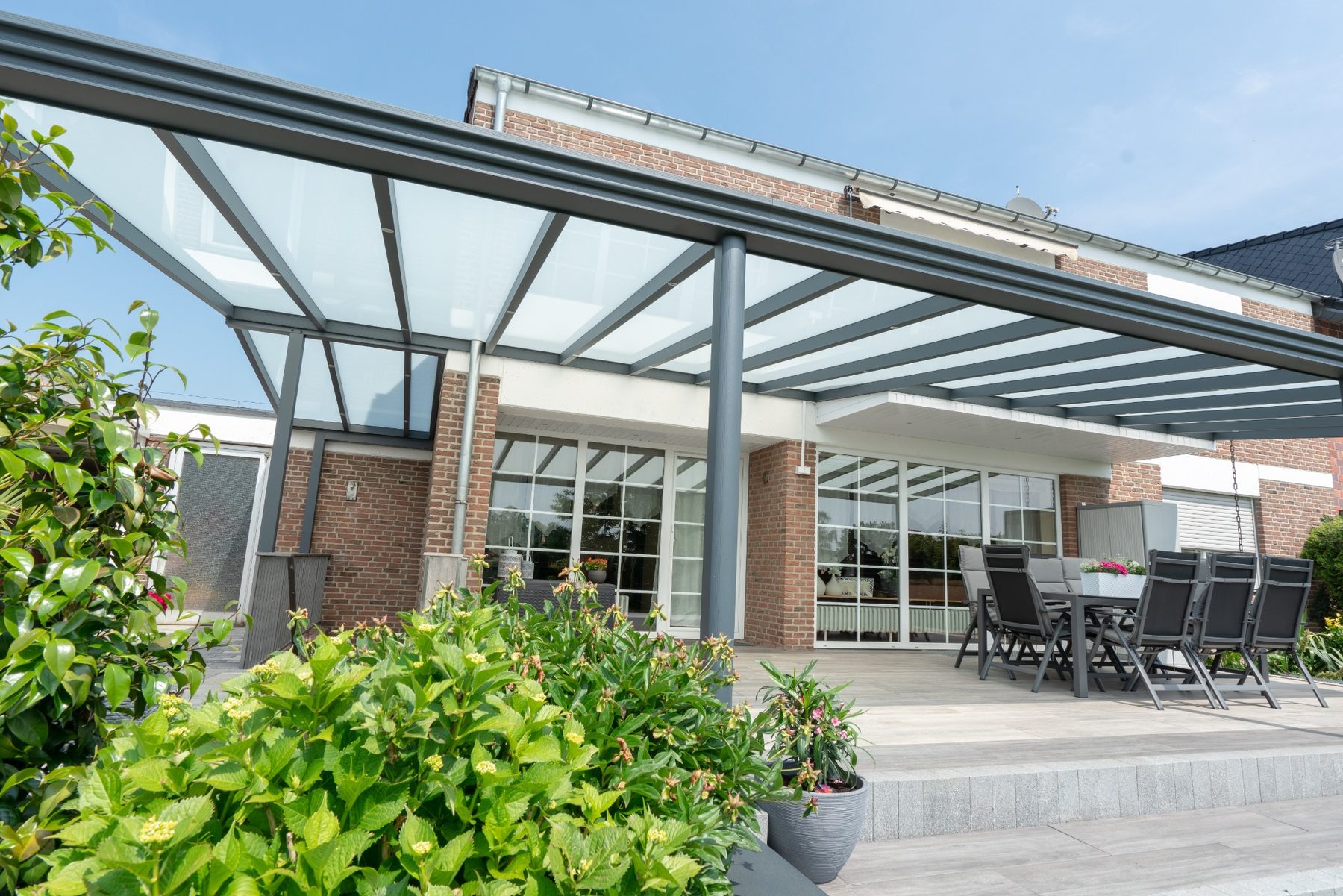 Terrassenüberdachung mit VSG Mattglas